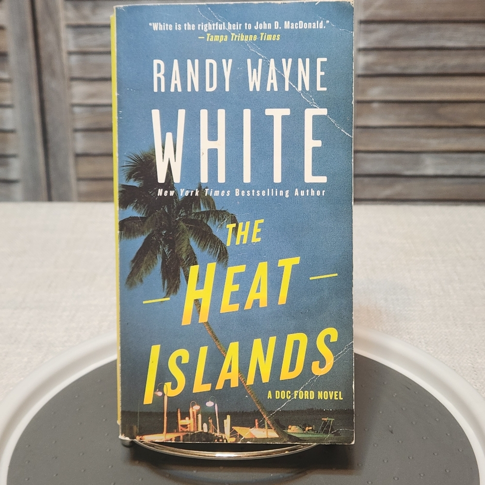 🖤 Randy Wayne White The Heat Islands Used Paperback Book